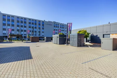 Ausstellungsflaeche 70