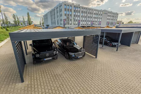 Ausstellungsflaeche 85