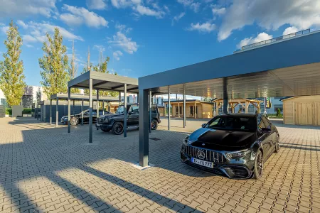 Ausstellungsflaeche 87